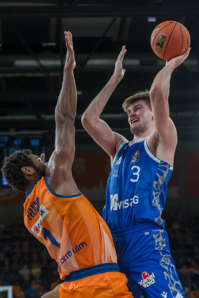 同样掀起巨 同样掀起巨